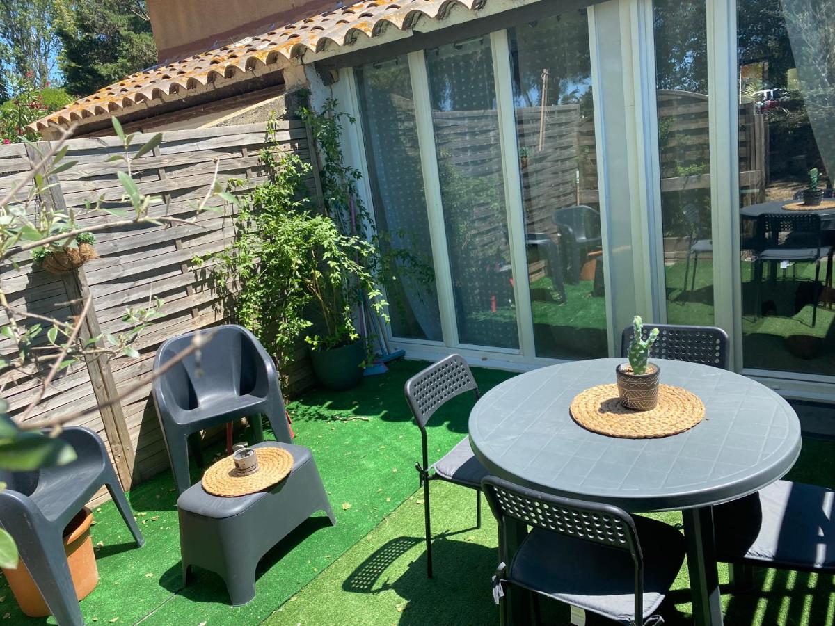 Un Duplex Pour 4 Personne Residence De Vacances อาร์ลส์ ภายนอก รูปภาพ